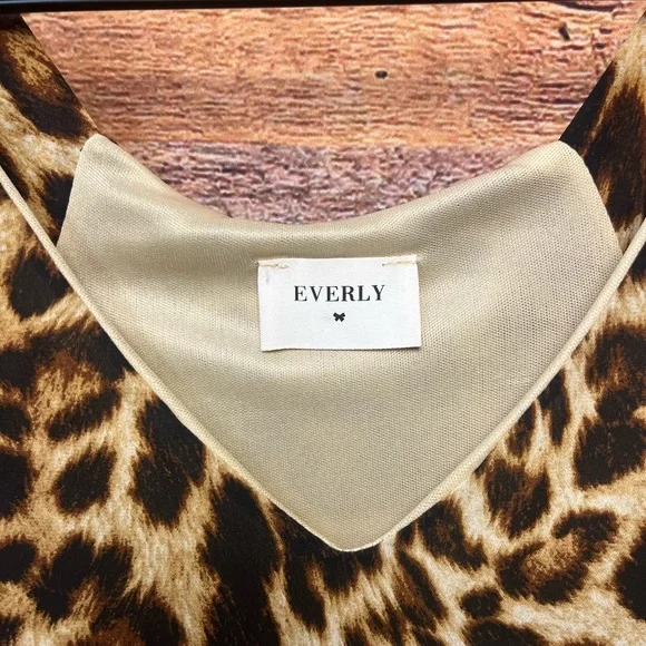 Everly Lined Cheetah/Leopard Print Tank Top (045) - Picture 3 of 8